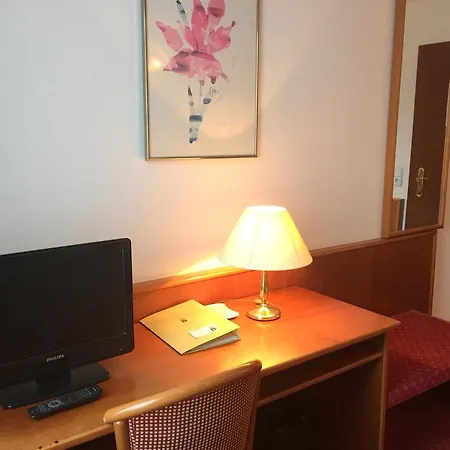 Bismarck 3* Dusseldorf