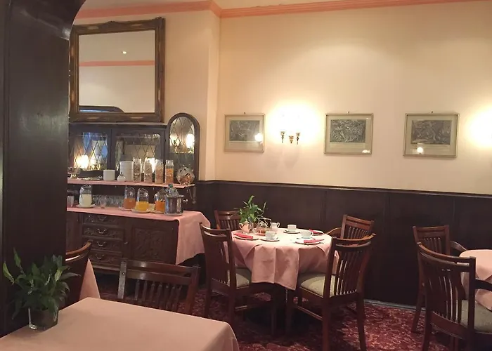 Bismarck Otel Düsseldorf